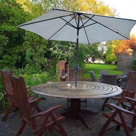 Stunning Barn Conversion Ideal For Large Families Bildeston Bagian luar foto