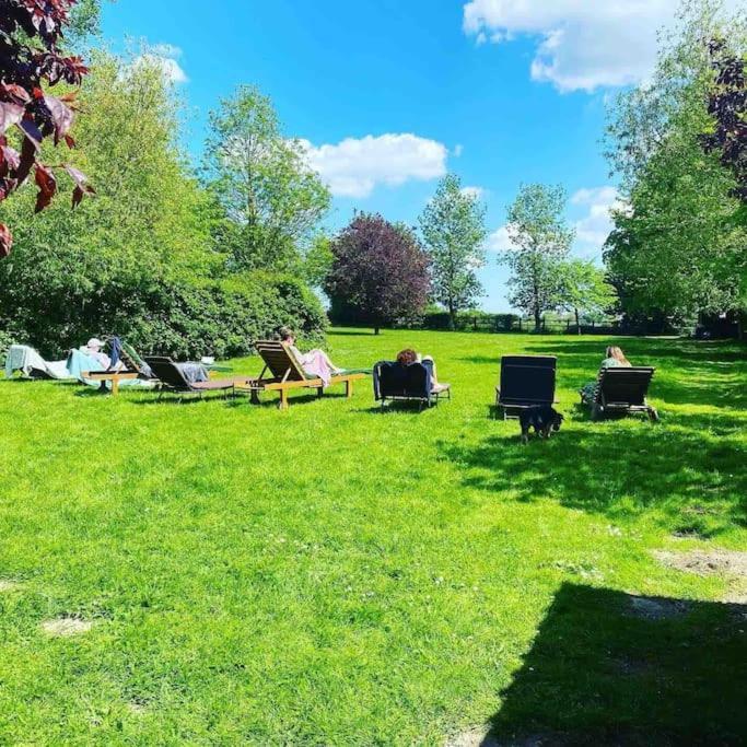 Stunning Barn Conversion Ideal For Large Families Bildeston Bagian luar foto