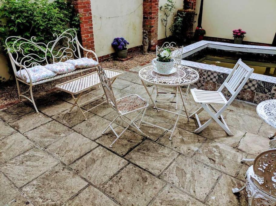 Stunning Barn Conversion Ideal For Large Families Bildeston Bagian luar foto