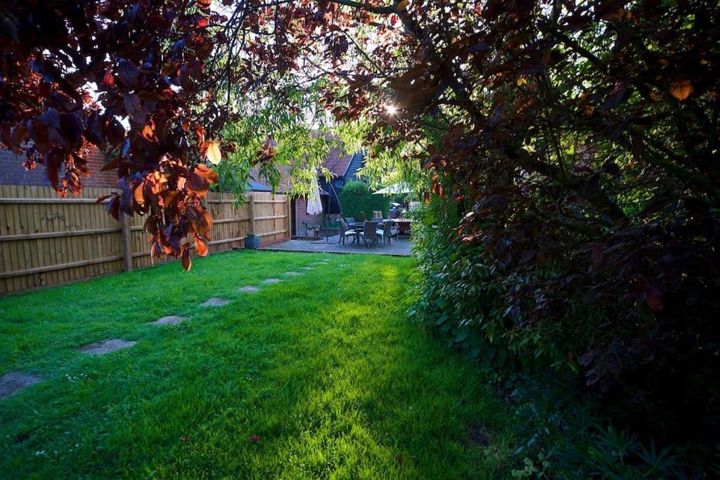 Stunning Barn Conversion Ideal For Large Families Bildeston Bagian luar foto