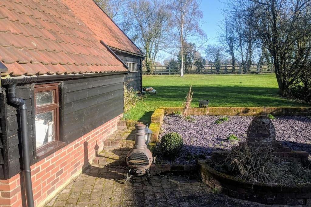 Stunning Barn Conversion Ideal For Large Families Bildeston Bagian luar foto