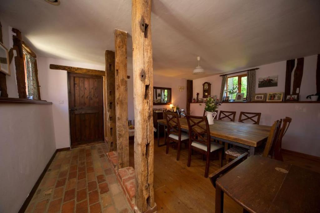 Stunning Barn Conversion Ideal For Large Families Bildeston Bagian luar foto
