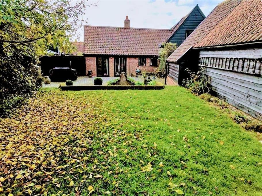Stunning Barn Conversion Ideal For Large Families Bildeston Bagian luar foto