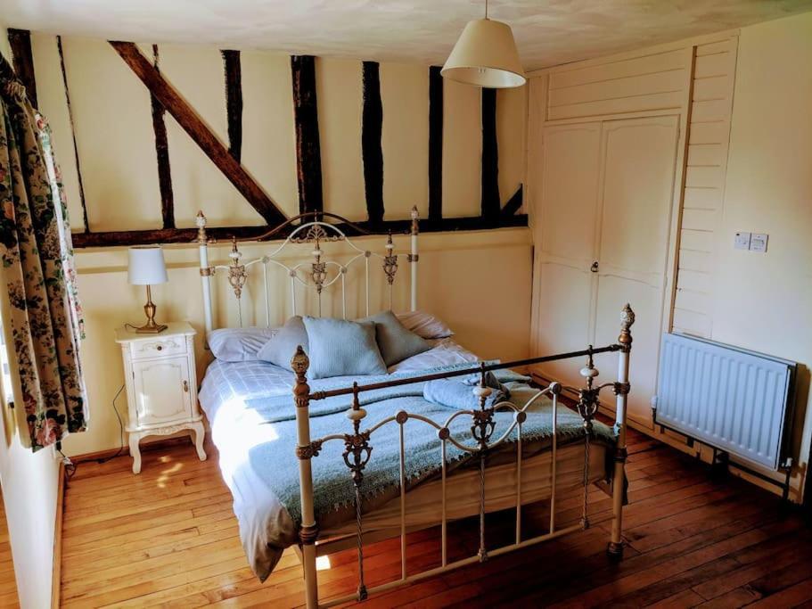 Stunning Barn Conversion Ideal For Large Families Bildeston Bagian luar foto