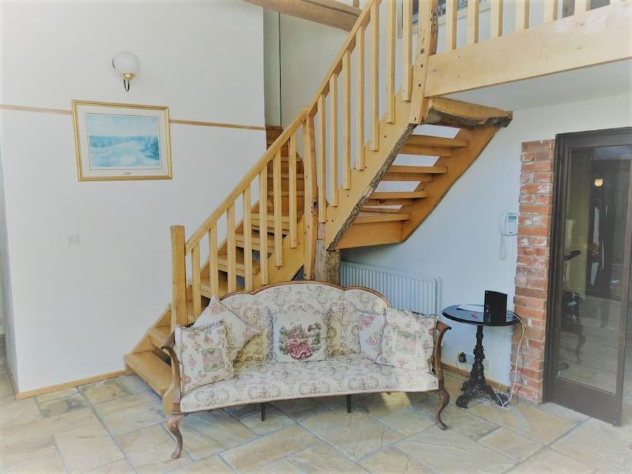 Stunning Barn Conversion Ideal For Large Families Bildeston Bagian luar foto