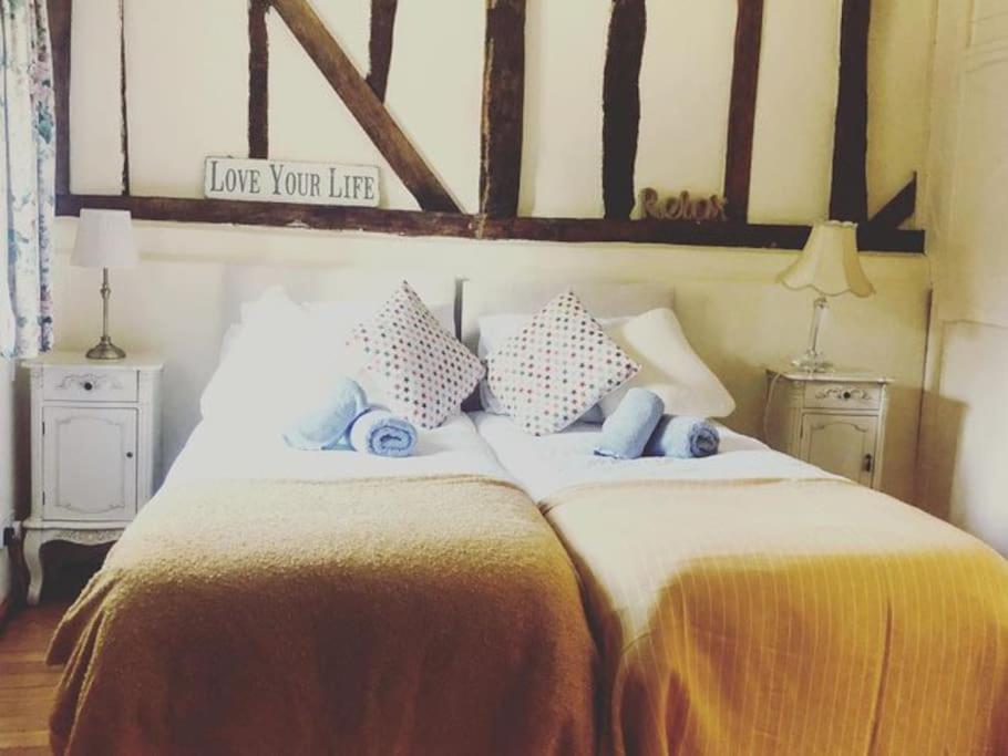Stunning Barn Conversion Ideal For Large Families Bildeston Bagian luar foto